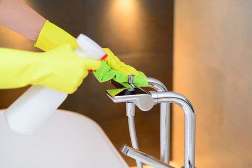 Professional window cleaning for an end of tenancy property exterior
